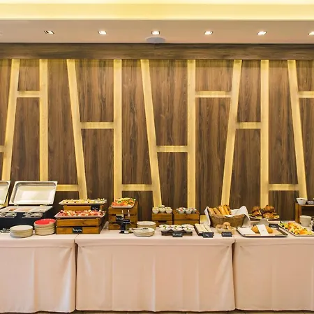 Tópart Hotel 4*
