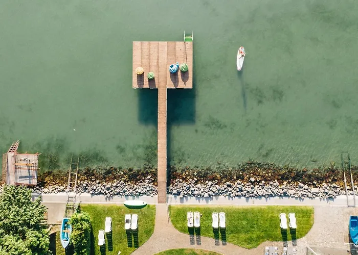 ホテル Topart Balatonvilágos