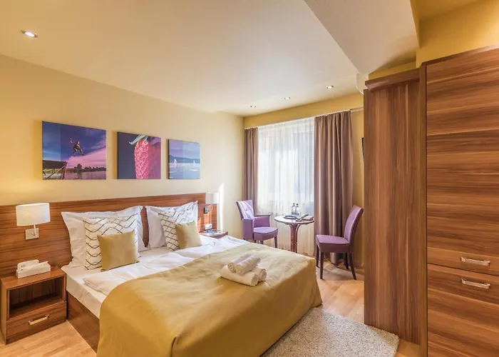 Topart Hotel Balatonvilágos