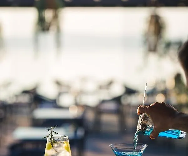 Topart ホテル Balatonvilágos