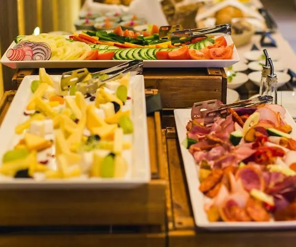 ホテル Topart Balatonvilágos